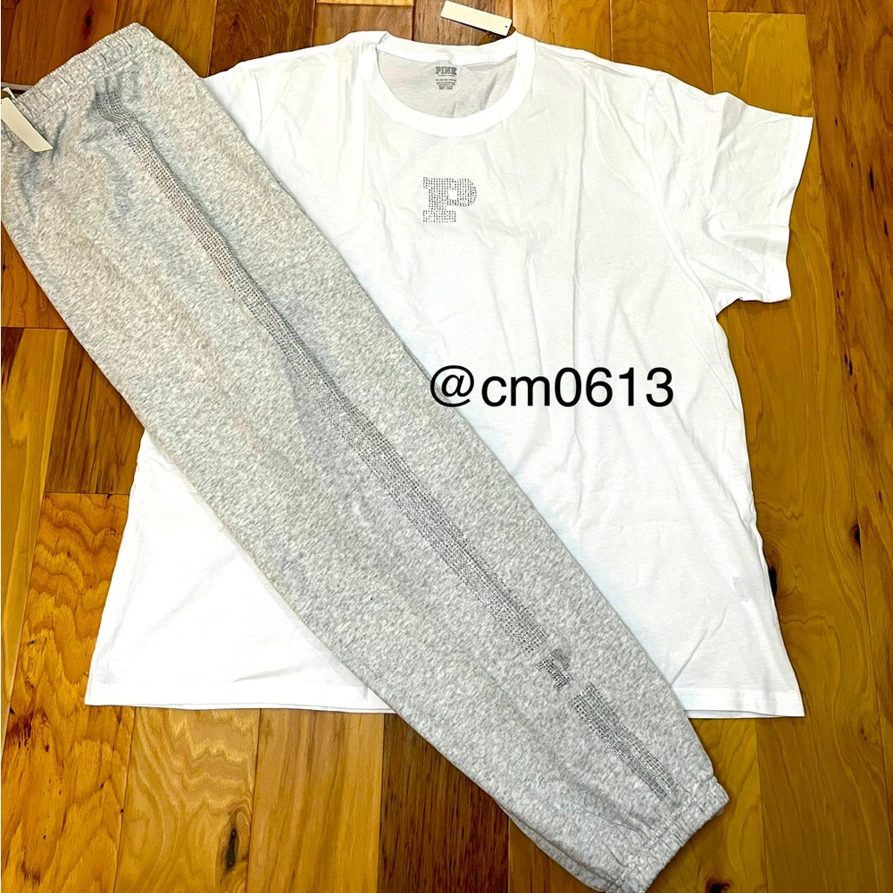 VS PINK BLING OUTFIT RHINESTONE WHITE SHORT SLEEVE SHIRT AND GREY SWEATPANTS SET